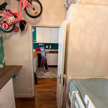 Superb Apartment In Paris Near Buttes-Chaumont アパート