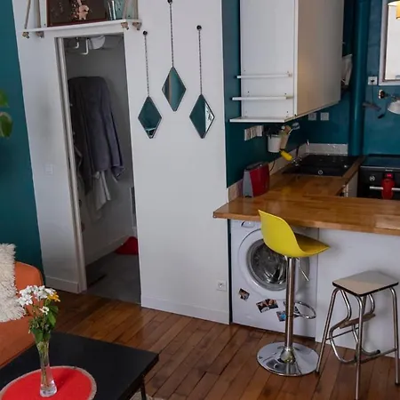 Superb Apartment In Paris Near Buttes-Chaumont * パリ