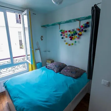 Superb Apartment In Paris Near Buttes-Chaumont
